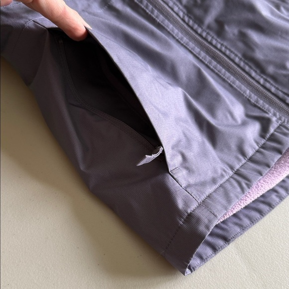 The North Face Girls Hooded Nylon Jacket Purple Fleece and Sherpa Lined - Picture 7 of 16